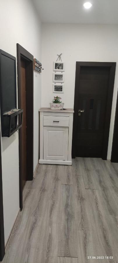 Apartman Karlovy Vary Apartment Exterior foto